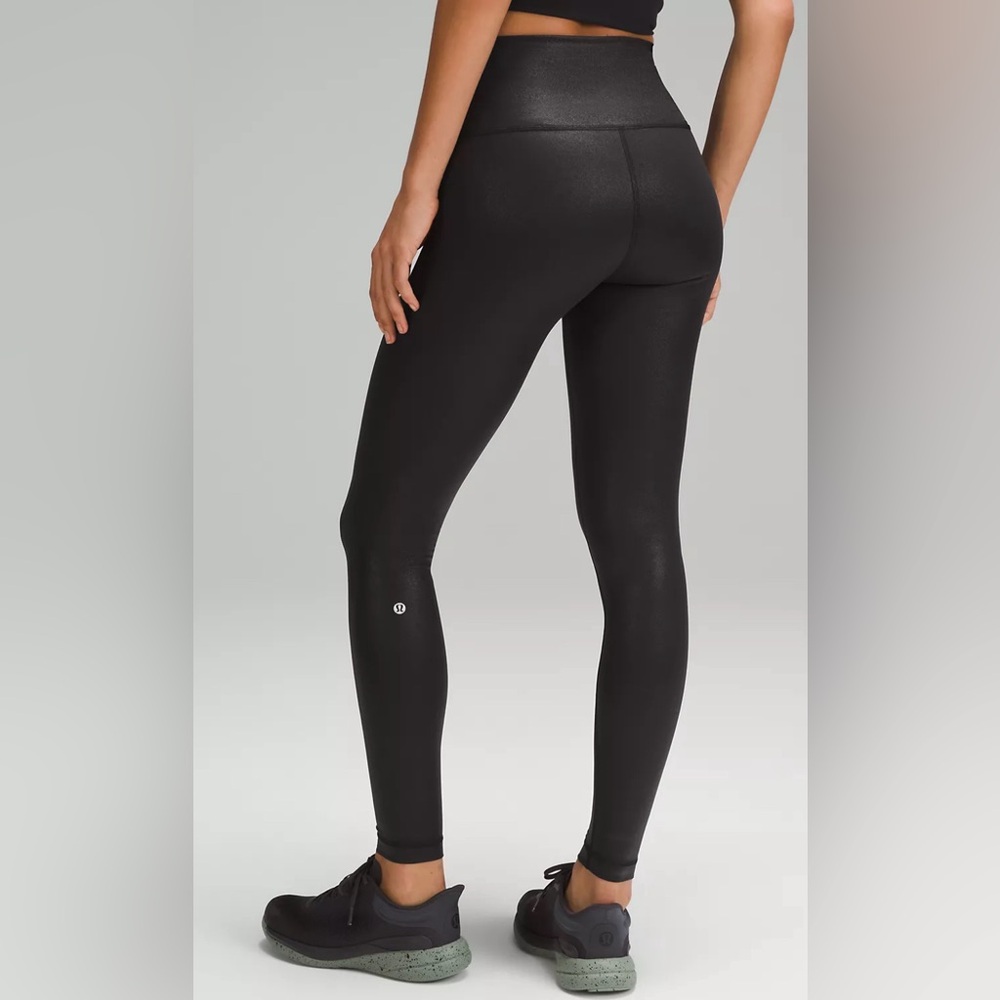 NWT Wunder Train High-Rise Tight 28" in black Foil